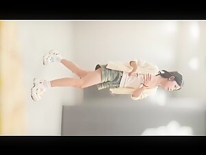 厕拍大神原创闯拍 高校女厕偷拍几个气质颜值学妹短裙妹子逼逼还挺嫩的
